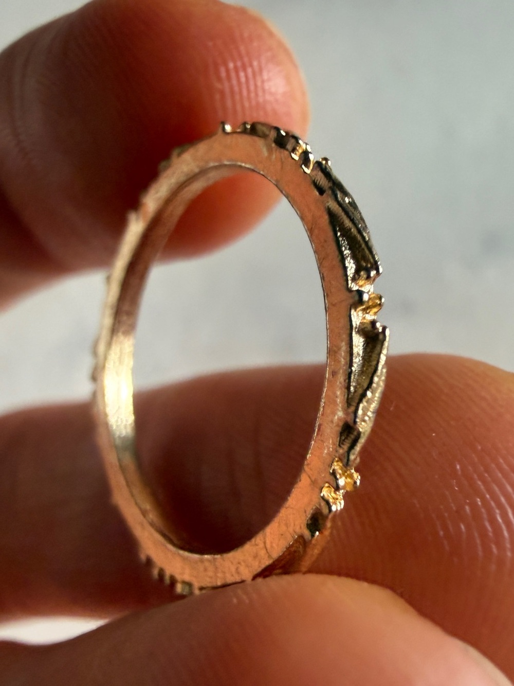 Vintage Delicate 14kt Gold-plated Floral Eternity Band Ring Sz 7.5